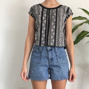 Black and White Printed Crop Top